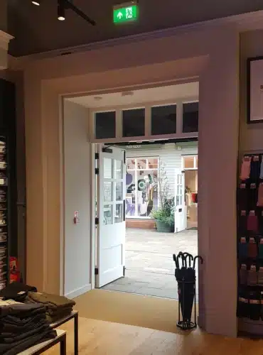 Airdoor Charles Tyrwhitt Bicester Village